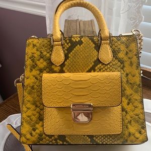 NWOT Michael Kors shoulder bag